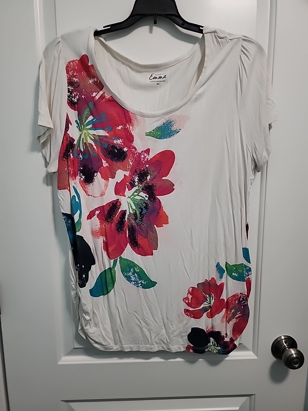 Simply Emma White Short Sleeve Tee with Bold Red Floral Print